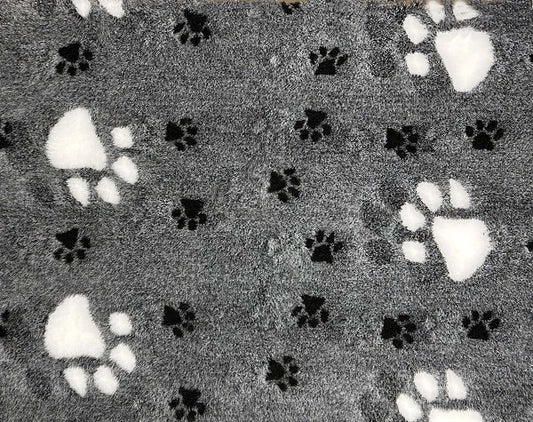 Greenbed - Bigfoot sivi s bijelim velikim šapama - zelena leđa